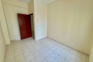 Pangsapuri Damai Mewah B