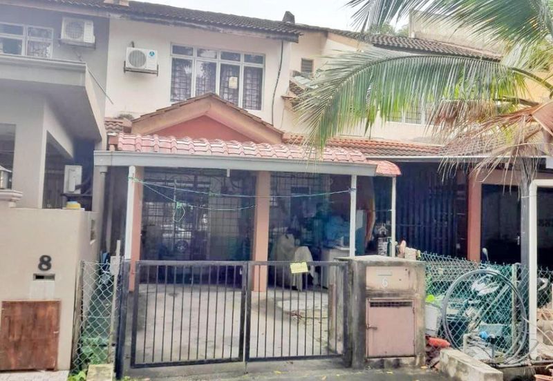 [Renovated] Double Storey La-Cottage Taman Putra Perdana Puchong