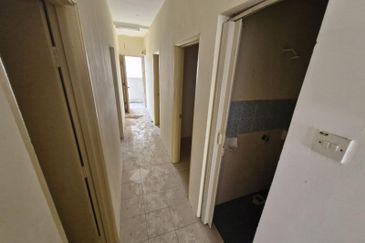 Residensi Bistaria, Ukay Bistari