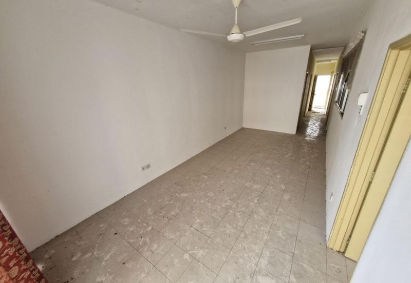 Residensi Bistaria, Ukay Bistari