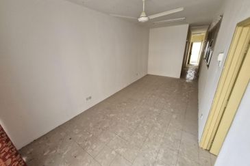 Residensi Bistaria, Ukay Bistari