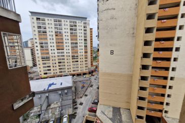 Residensi Bistaria, Ukay Bistari