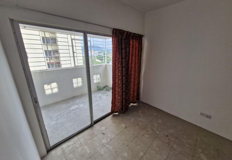 Residensi Bistaria, Ukay Bistari