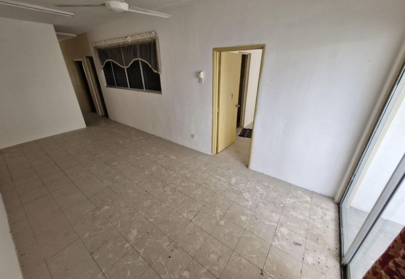 Residensi Bistaria, Ukay Bistari