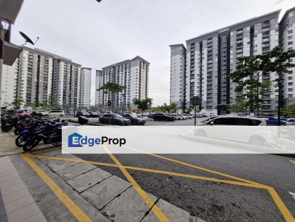 Lower Floor Laguna Biru Apartment , Rawang, Selangor, Rawang