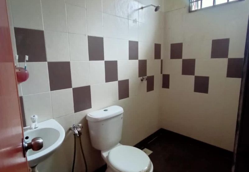 Bungalow single storey Taman Sri Impian Kluang Johor 