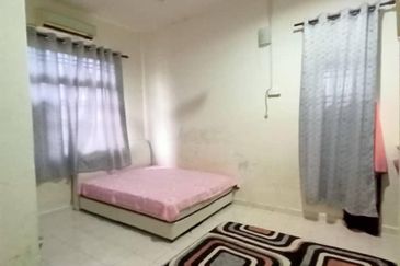 Bungalow single storey Taman Sri Impian Kluang Johor 