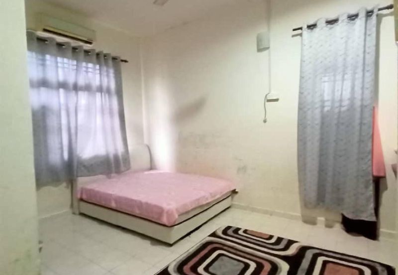 Bungalow single storey Taman Sri Impian Kluang Johor 