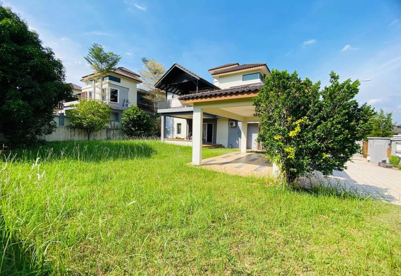 DOUBLE STOREY SEMI D CORNER IVORY PERDANA COLLEGE HEIGHTS NILAI