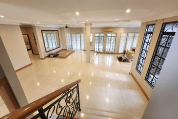  Double Storey BIG BUNGALOW Puncak Alam with GREEN & PEACEFUL ENVIRONMENT area