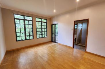  Double Storey BIG BUNGALOW Puncak Alam with GREEN & PEACEFUL ENVIRONMENT area