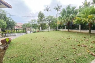  Double Storey BIG BUNGALOW Puncak Alam with GREEN & PEACEFUL ENVIRONMENT area