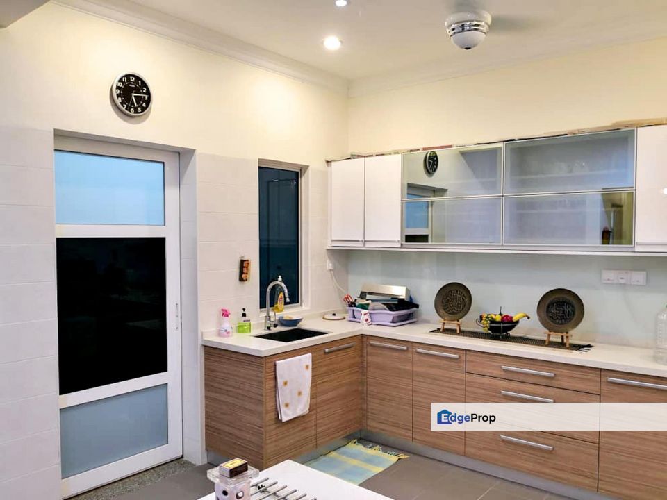 Banglo Setingkat Bandar Enstek, Negeri Sembilan, Seremban