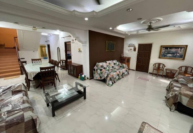 HARGA TER-MURAH, DOUBLE STOREY SEMI-D, JALAN KERUING, SHAH ALAM.