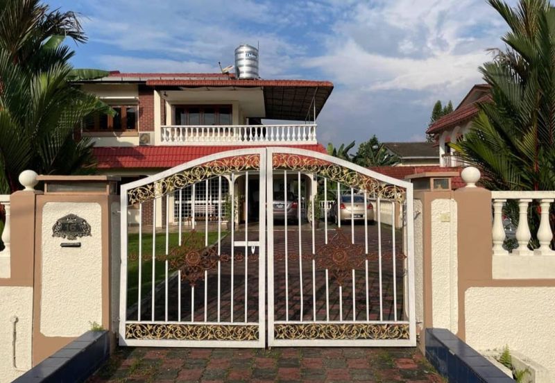 HARGA TER-MURAH, DOUBLE STOREY SEMI-D, JALAN KERUING, SHAH ALAM.