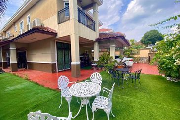 D Villa Equestrian, Kota Damansara