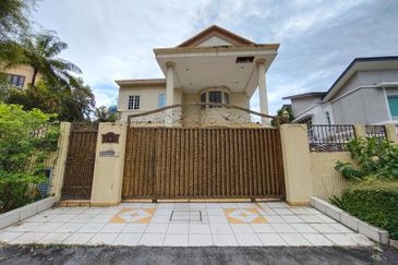 Double storey Bungalow House with furnished, Jalan Cecawi 6/14, Kota Damansara