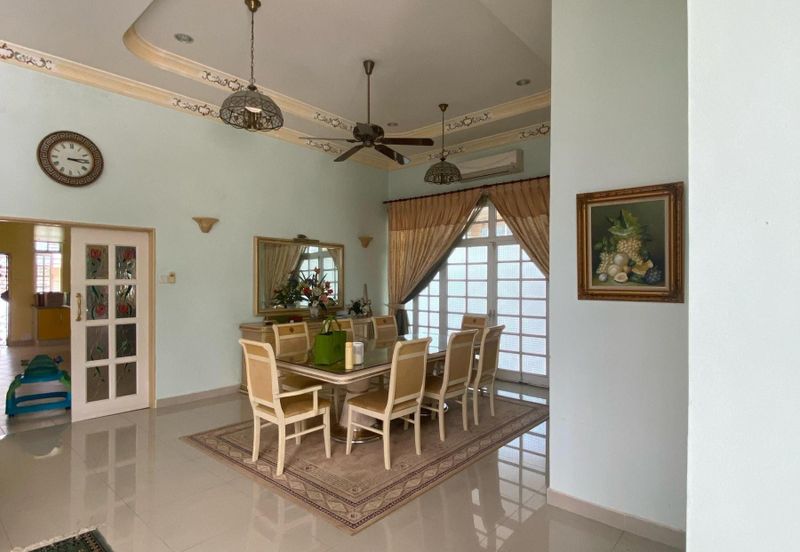 Double storey Bungalow House with furnished, Jalan Cecawi 6/14, Kota Damansara