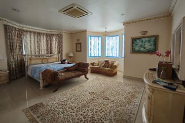 Double storey Bungalow House with furnished, Jalan Cecawi 6/14, Kota Damansara