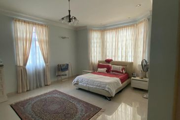Double storey Bungalow House with furnished, Jalan Cecawi 6/14, Kota Damansara