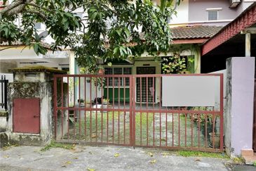 Taman Tasik Semenyih (Lake Residence)