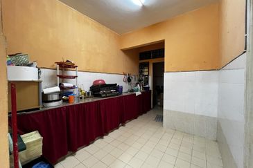 Taman Tasik Semenyih (Lake Residence)