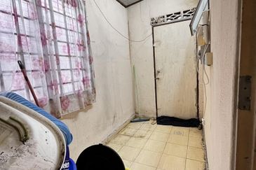 Taman Tasik Semenyih (Lake Residence)