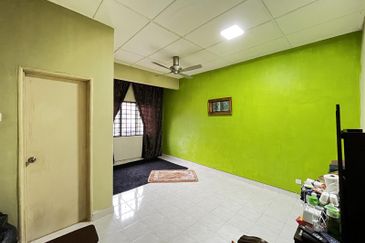 Taman Tasik Semenyih (Lake Residence)