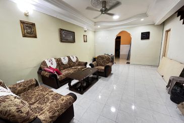 Taman Tasik Semenyih (Lake Residence)