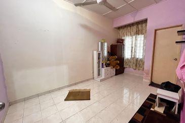 Taman Tasik Semenyih (Lake Residence)