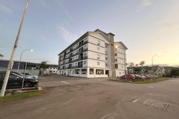 [RENOVATED] APARTMENT IMPIANA SEMENYIH