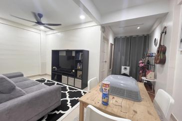 [RENOVATED] APARTMENT IMPIANA SEMENYIH