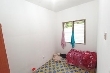 Taman Subang Perdana Flat