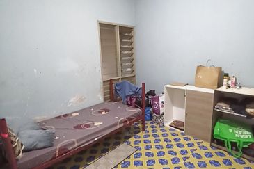 Taman Subang Perdana Flat