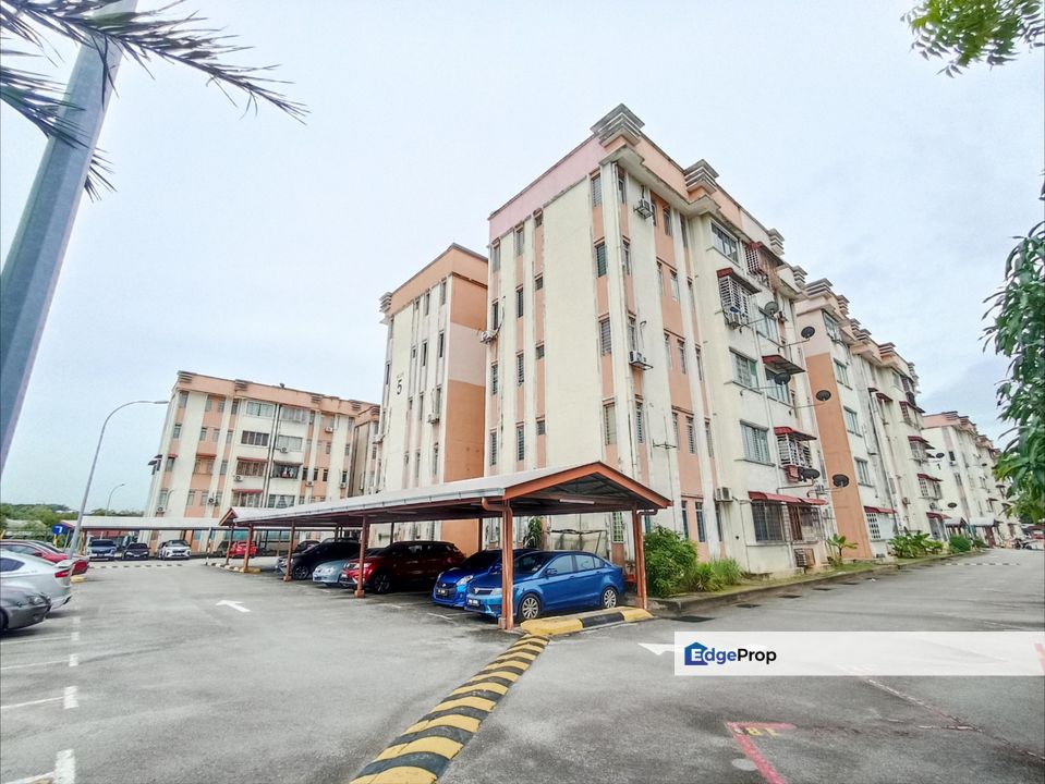 Ada Lif. Below Market Value. Subang Bestari U5 Shah Alam. Gated area., Selangor, Subang Bestari
