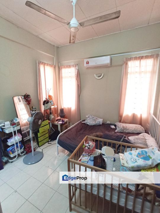 Ada Lif. Below Market Value. Subang Bestari U5 Shah Alam. Gated area., Selangor, Subang Bestari