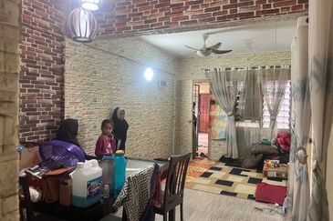 Pangsapuri Seri Dahlia