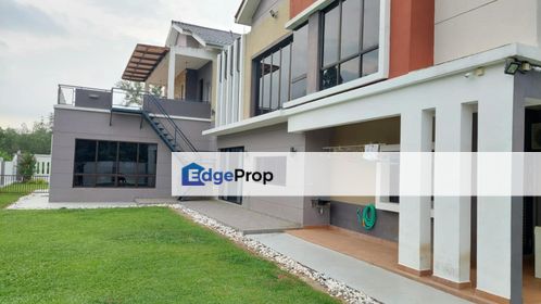 double Storey Bungalo Nilai Spring, Negeri Sembilan, Nilai