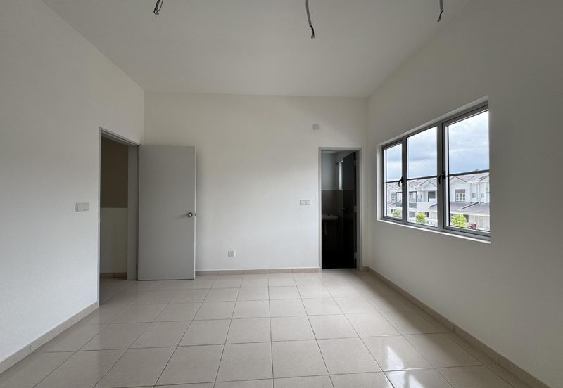 Bandar Baru Salak Tinggi