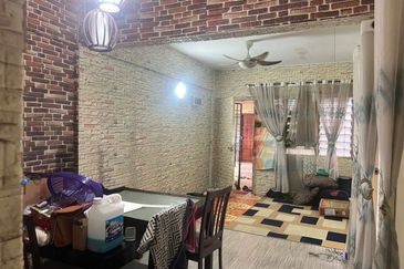 Pangsapuri Seri Dahlia