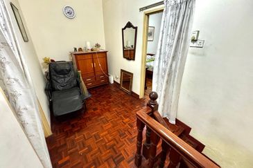 Seksyen 8, Kota Damansara