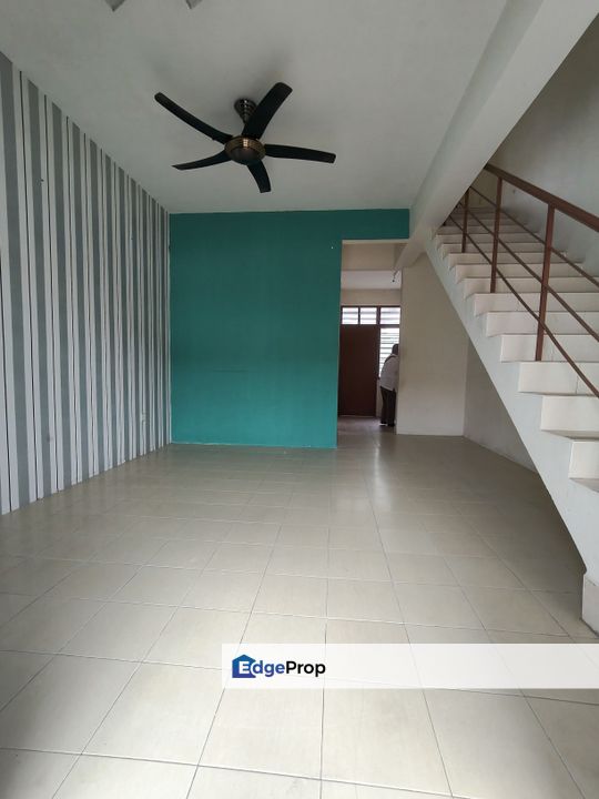 Double Storey Taman Bunga Raya Salak Tinggi , Selangor, Sepang