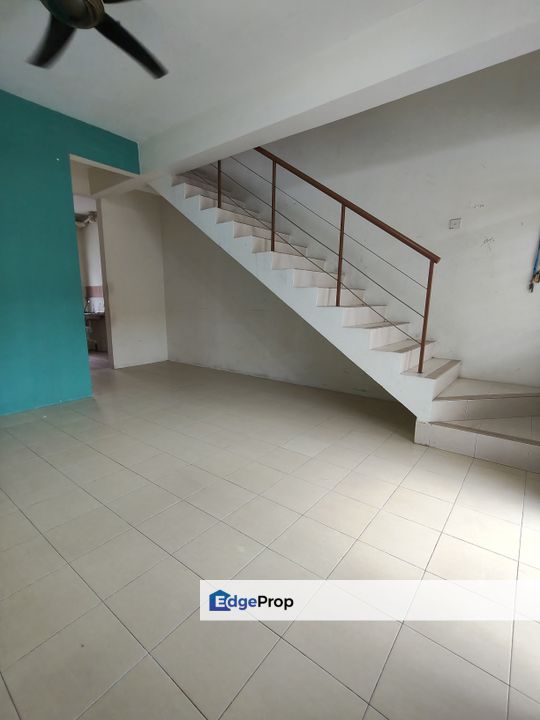 Double Storey Taman Bunga Raya Salak Tinggi , Selangor, Sepang