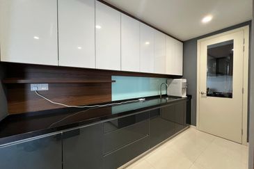 SERI RIANA RESIDENCE, WANGSA MAJU