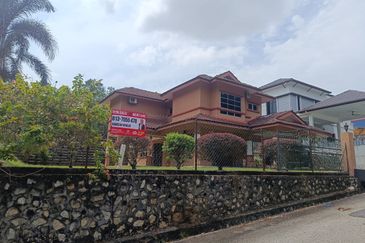 Ground Floor Intermediate Lot at 8th Avenue Business Center, PJ