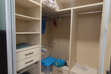 Ground Floor Intermediate Lot at 8th Avenue Business Center, PJ