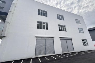 Suria Industrial Park (SIP)