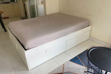 Metropolitan Square Condo