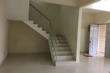 Taman Kipark Double Storey Semi-D ,Puchong