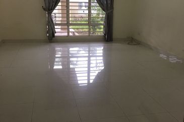 Taman Kipark Double Storey Semi-D ,Puchong